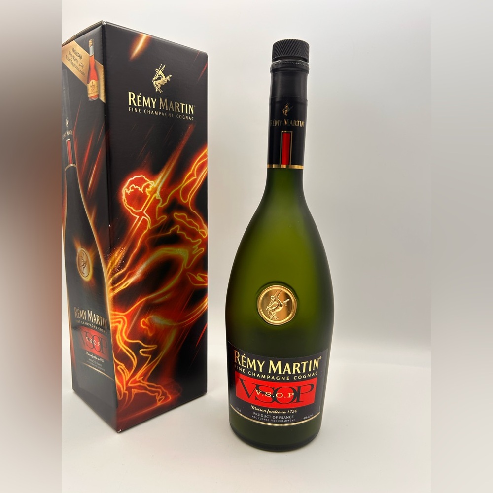 Remy Martin VSOP Cognac 750 ML Empty Glass Bottle And Box For Decor